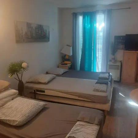 Beau Pour 3 A 4 Pers En Plein Centre De La Vieille Historique Apartment