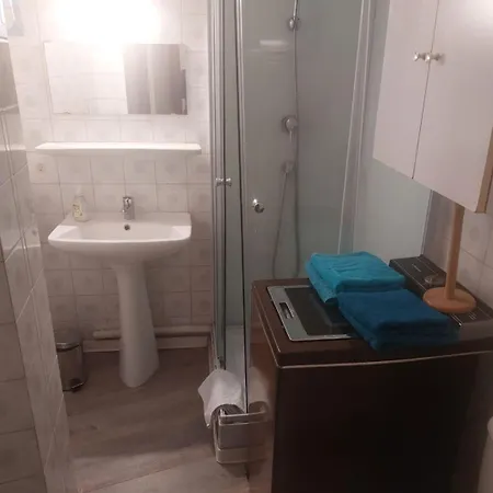 Beau Pour 3 A 4 Pers En Plein Centre De La Vieille Historique Ajaccio (Corsica)