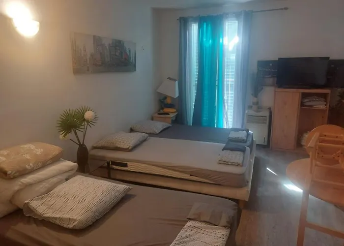 Beau Pour 3 A 4 Pers En Plein Centre De La Vieille Historique Apartment